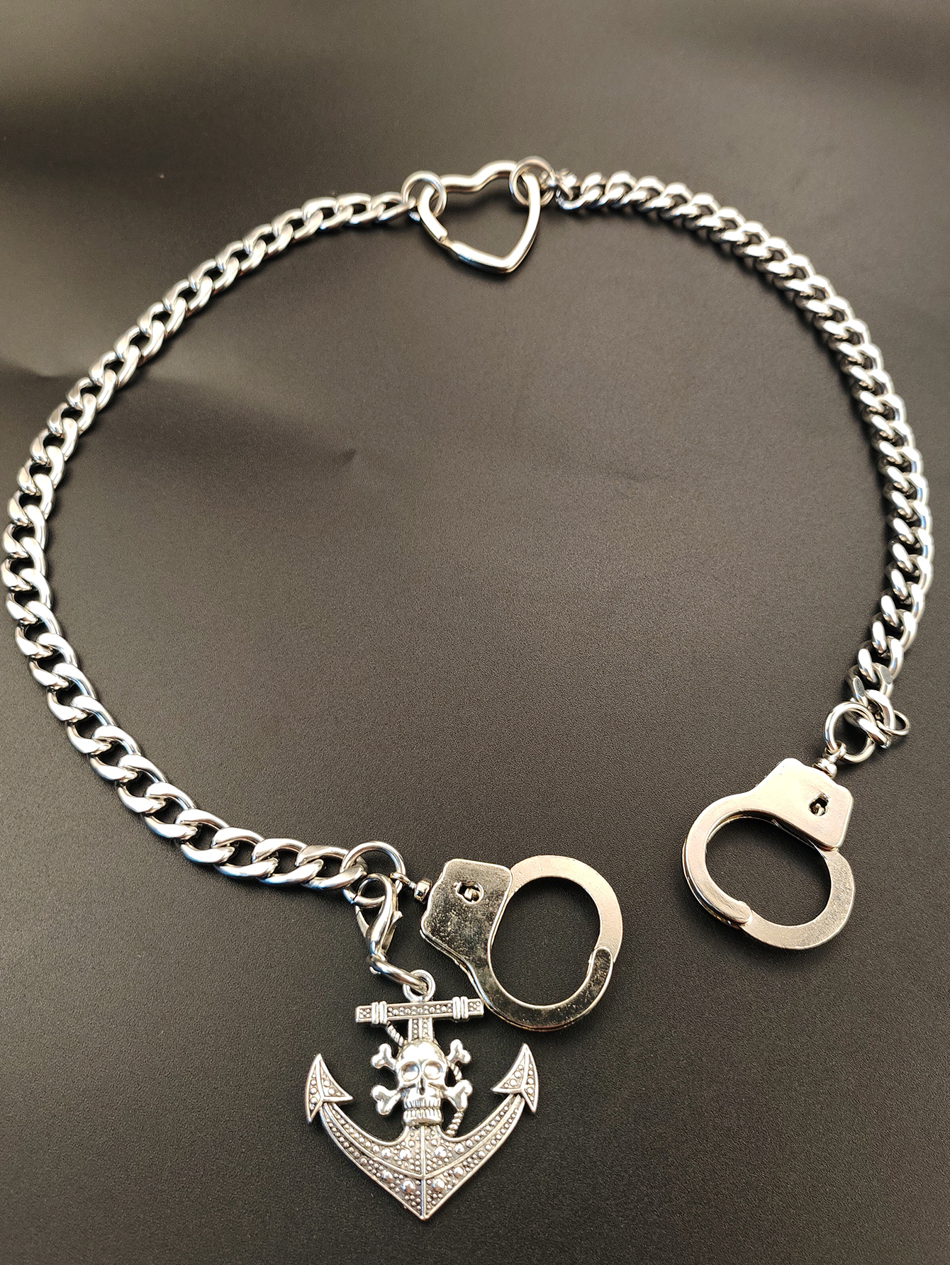 hip hop Gothic stainless steel - Gothic Skull Ring 评论和价格